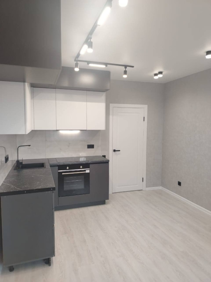 3-комнатная квартира, 63 кв.м., проспект Победы, дом 149/3, Оренбург