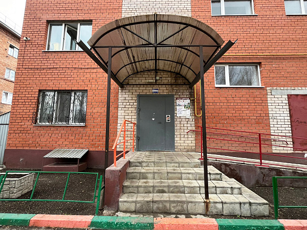 1-к квартира, 37 кв. м, Оренбург, улица Желябова, 25/1