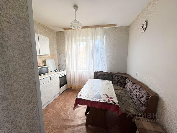 2-к квартира, 50.1 кв. м, ул. Сергея Лазо,  15