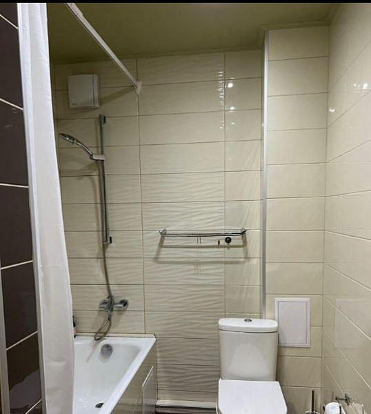 3-к квартира, 91.7 кв. м, Оренбург, улица Правды, 25