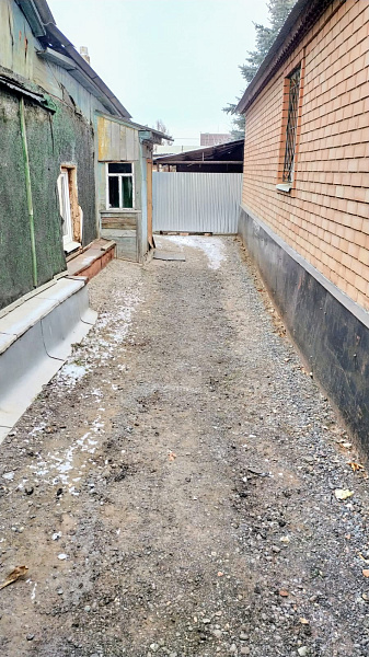 2-к квартира, 33 кв. м, Оренбург, улица Ульянова, 12