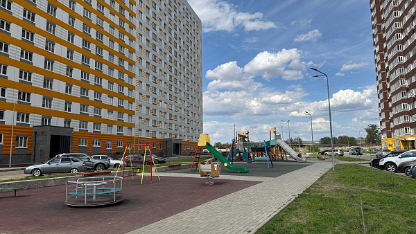 3-к квартира, 70 кв. м, Оренбург, улица Юркина, дом 6