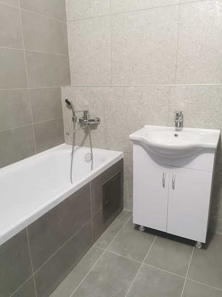 2-к квартира, 67 кв. м, Оренбург, улица Юркина, 8