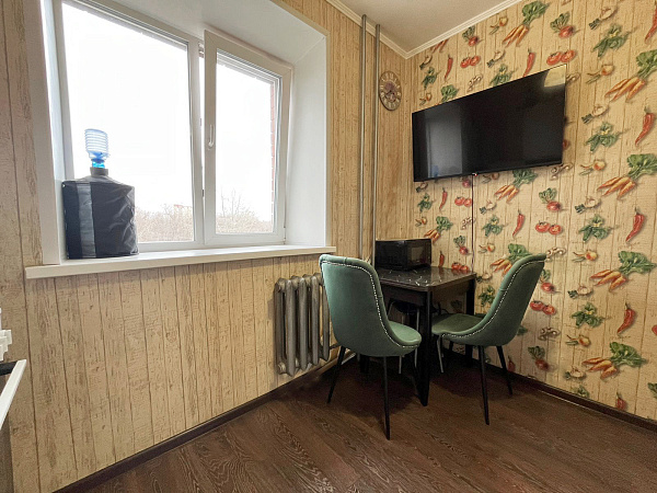 1-к квартира, 37 кв. м, Оренбург, улица Желябова, 25/1