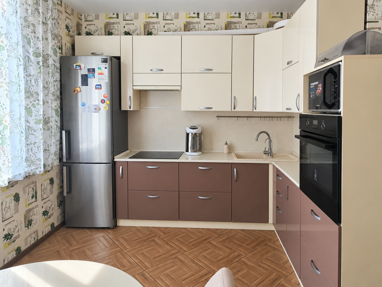 2-комнатная квартира, 60 кв.м., улица Карпова, дом 3/1, Оренбург