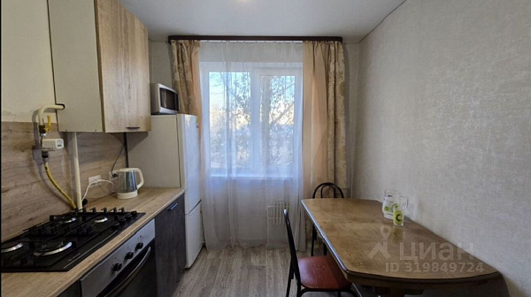 3-к квартира, 65.7 кв. м, Оренбург, ул. Терешковой,  249